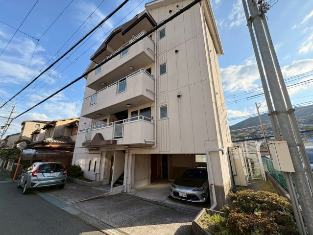 ファミール聖和の外観