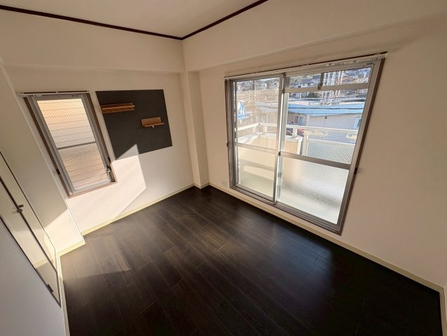 ファミール聖和の居間・リビング