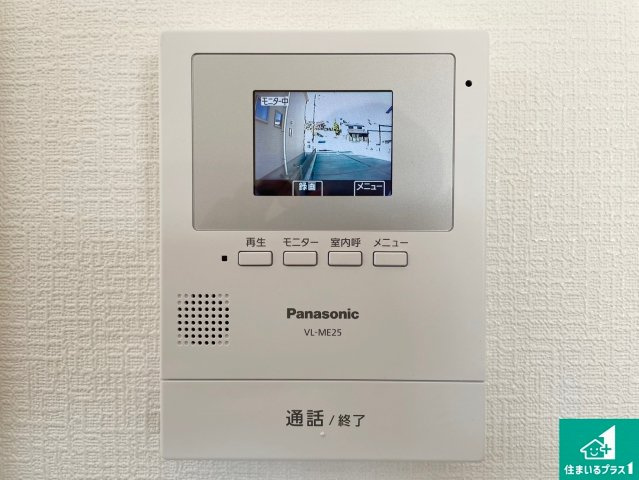 13(土)14(日)現地説明会開催　生駒郡斑鳩町龍田西の防犯設備|カラーモニターインターホン！声だけでなく来訪者の姿や顔がモニターで確認できるので、小さなお子様がいらっしゃるご家庭でも安心できます！