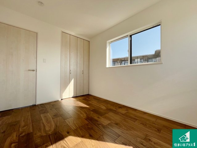 13(土)14(日)現地説明会開催　生駒郡斑鳩町龍田西の洋室|シンプルな洋室は、自分好みのインテリアが楽しめます♪ご家族とインテリアや家具を選びに行くのは新築購入時の醍醐味の一つです。ぜひお楽しみください♪