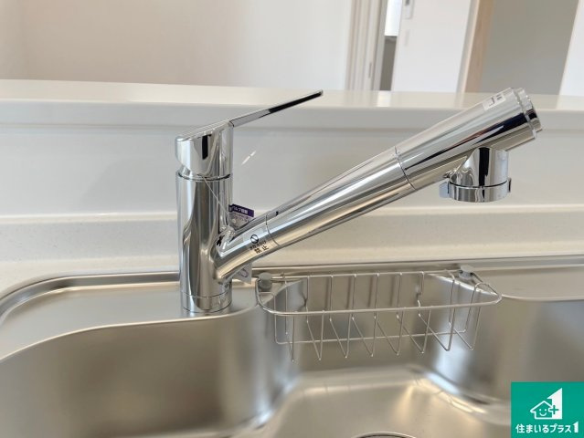 13(土)14(日)現地説明会開催　生駒郡斑鳩町龍田西の設備|浄水器を内蔵！炊飯時、お茶を作る時に安心してお水を使えます！お湯と冷水、浄水と原水、シャワーの切替えもワンタッチです！