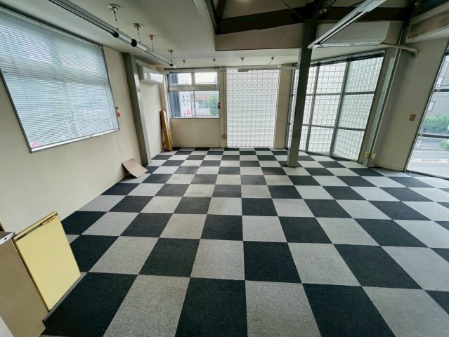 サンウッドビルの内装