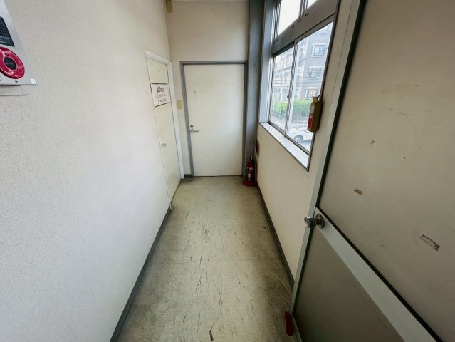 サンウッドビルのエントランス