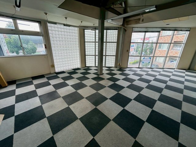 サンウッドビルの内装