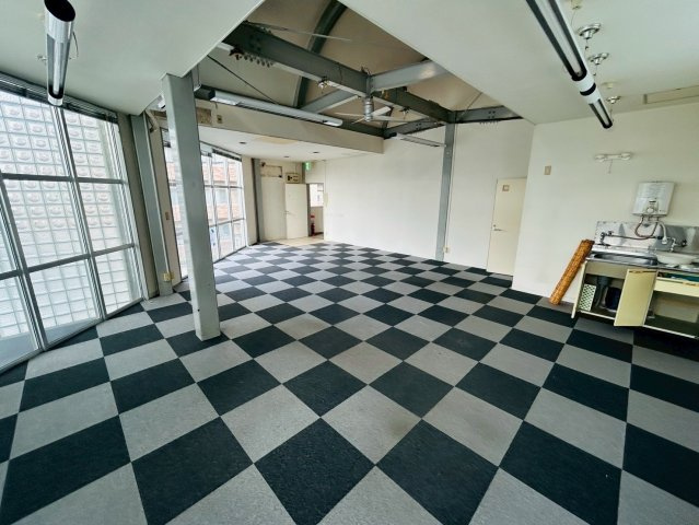 サンウッドビルの内装