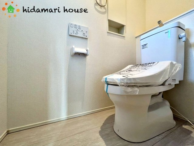 川島町中山11期　新築戸建　グラファーレ02のトイレ