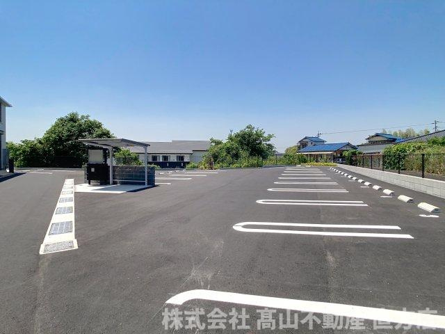 ルタン木屋瀬の駐車場