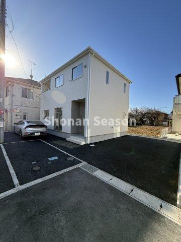 【外観】 | 耐震+制震装置で繰り返す地震に強い４LDK新築戸建て◎
完成済みにつき、内覧可能です！