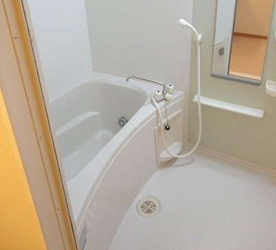 【浴室】 | パストラーレ 2LDKT | 日々の疲れを癒すお風呂付です