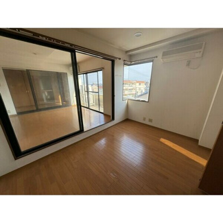 【居間・リビング】 | 岩倉市中央町店舗付住宅