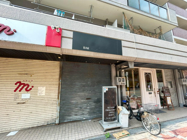 大阪市住吉区苅田７丁目の店舗一部の外観