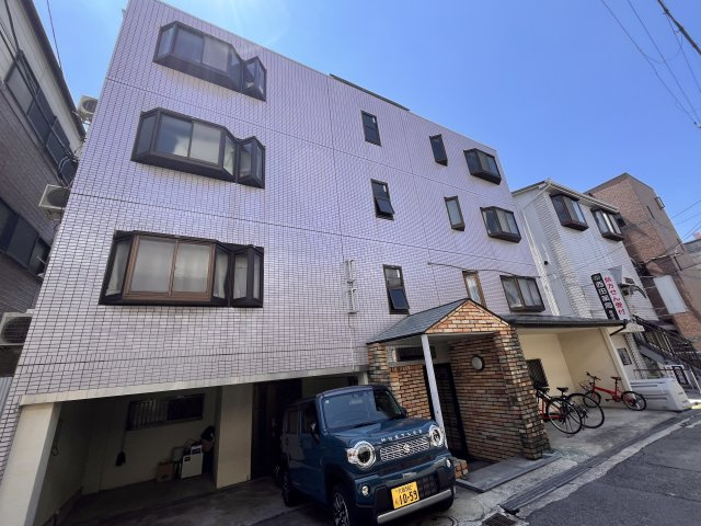 豊中市服部南町３丁目の賃貸マンションの外観