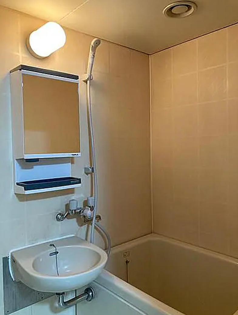 東京都練馬区北町2丁目　満室稼働中　一棟売アパートの浴室