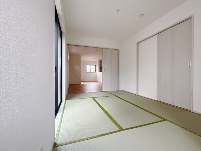 【新築戸建】上里町忍保　の和室|■1階和室（1号棟）｜和室でしか味わえない畳ならではの香りや素材で和のやすらぎを感じてください♪休日はお子様とお昼寝するのにも最適です！