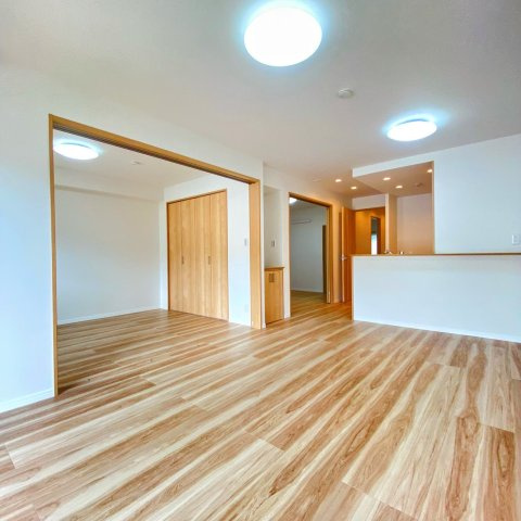 グランドハイツ甲陽園の居間・リビング|リビング