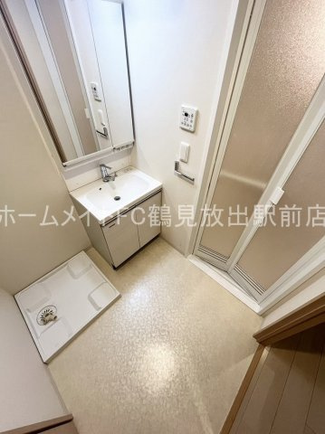 大阪市城東区諏訪４丁目の賃貸マンションの洗面所
