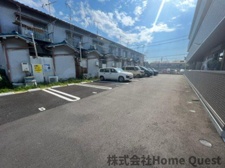 【駐車場】