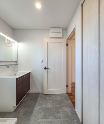 【洗面所】 | 綾瀬市寺尾南2丁目 新築戸建 全1棟