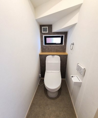 【トイレ】 | 綾瀬市寺尾南2丁目 新築戸建 全1棟