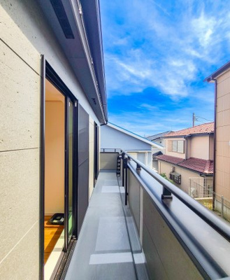 【バルコニー】 | 綾瀬市寺尾南2丁目 新築戸建 全1棟