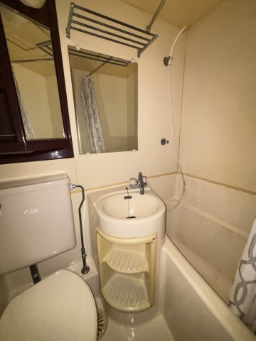 コスモプラザ三宮の洗面所