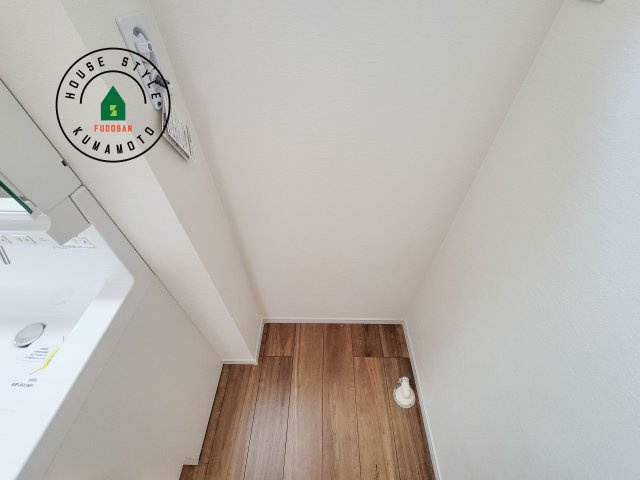 菊池郡菊陽町大字原水第5-2棟（2号棟）　の内観：施工例|ランドリースペースとなります。広々して有効的にご使用できます。 