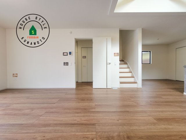 菊池郡菊陽町大字原水第5-2棟（2号棟）　の内観：施工例|多くの時間を過すことになるリビングだからこそ、いつも穏やかな空間・解放感が味わえ毎日が充実します。