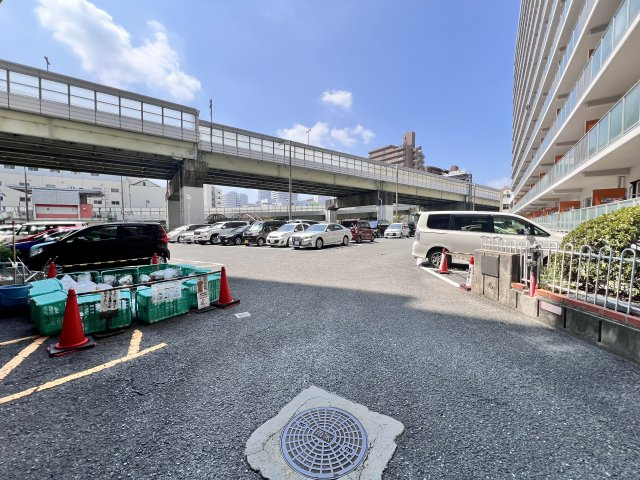 三陽ハイツ都島の駐車場|平面駐車場