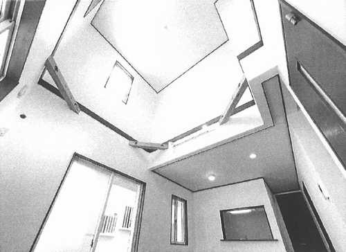 藤沢市鵠沼海岸5丁目　中古戸建の居間・リビング