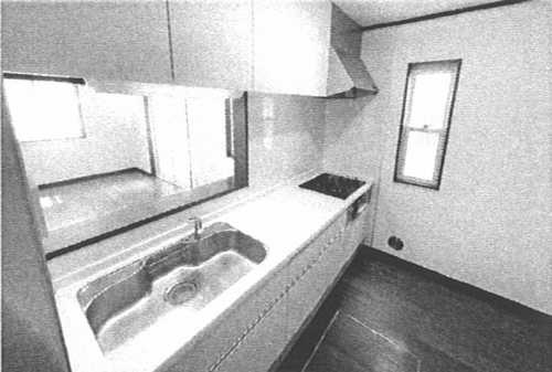 藤沢市鵠沼海岸5丁目　中古戸建のキッチン