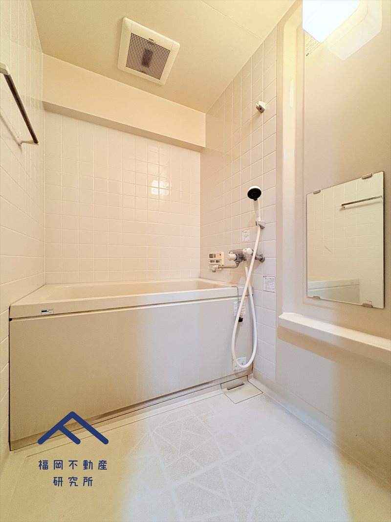 アムール和白6の浴室