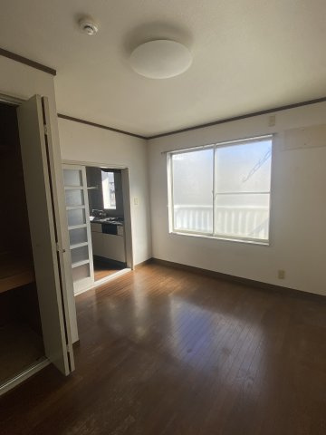 サンハウスの居間・リビング