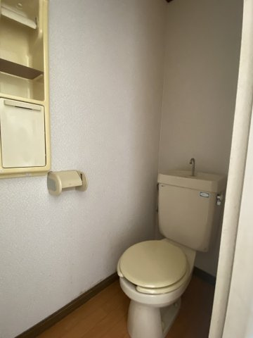 サンハウスのトイレ