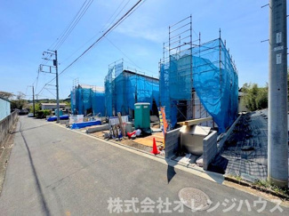 【前面道路含む現地写真】