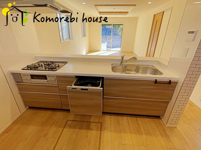 上尾市二ツ宮　2期　新築一戸建て　ブルーミングガーデン　05のキッチン|お料理しやすいキッチンです