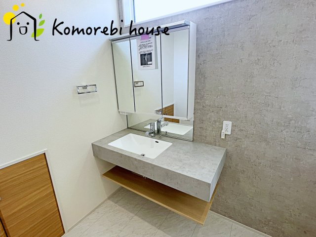上尾市二ツ宮　2期　新築一戸建て　ブルーミングガーデン　05の独立洗面台|独立洗面台です