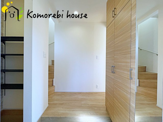 上尾市二ツ宮　2期　新築一戸建て　ブルーミングガーデン　05の玄関|シンプルで使いやすい玄関です