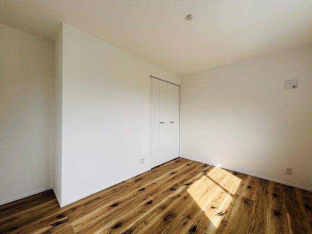 新築戸建て　宜野湾市我如古　６号棟　の洋室