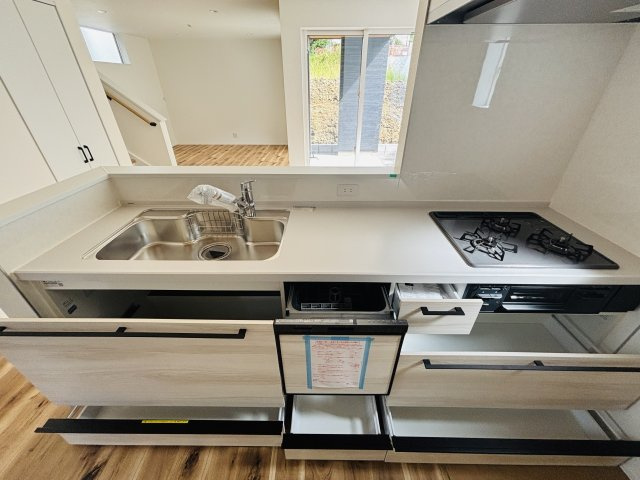 新築戸建て　宜野湾市我如古　６号棟　のキッチン