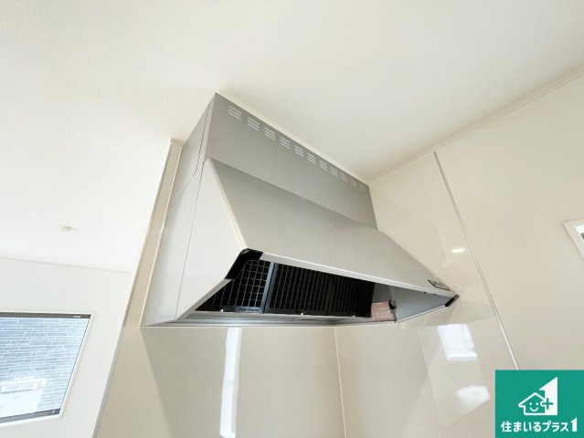 奈良市杏町　第2期・第3期　新築一戸建ての設備|汚れにくいスロットフィルタでお手入れラクラク！ＬＥＤ照明付き！