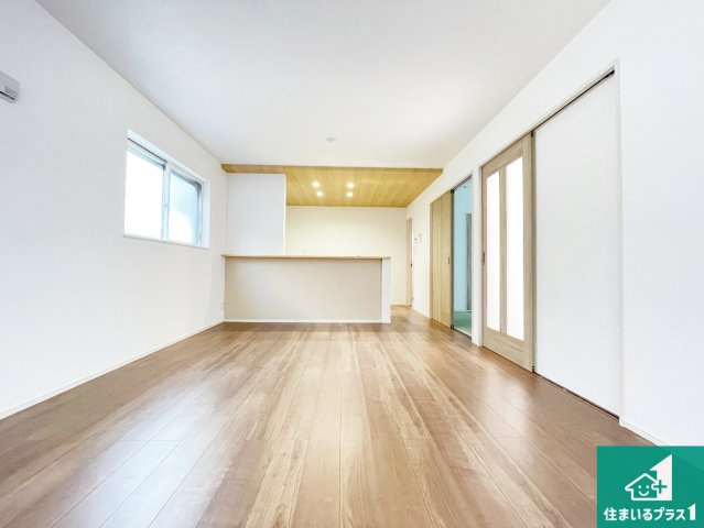 生駒市壱分町　第15期　新築一戸建ての前面道路含む現地写真|周辺は閑静な住宅街です。前面道路もしっかりと有りますので車の出し入れも安心ですよ！