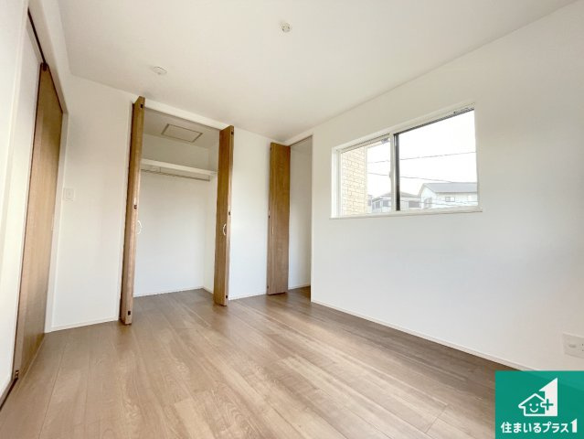 生駒市南田原町　第3期　新築一戸建ての洋室|シンプルな洋室は、自分好みのインテリアが楽しめます♪ご家族とインテリアや家具を選びに行くのは新築購入時の醍醐味の一つです。ぜひお楽しみください♪