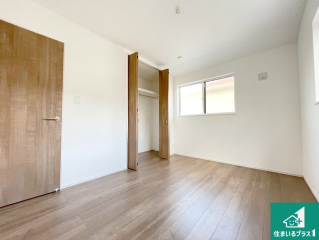 生駒市南田原町　第3期　新築一戸建ての洋室|シンプルな洋室は、自分好みのインテリアが楽しめます♪ご家族とインテリアや家具を選びに行くのは新築購入時の醍醐味の一つです。ぜひお楽しみください♪