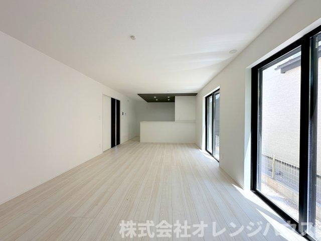 【居間・リビング】 | 綾瀬市小園　新築分譲住宅　全7棟 | 写真撮影【2026.7】