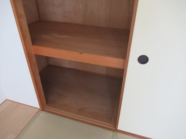 ルゼフィール名谷東２ＬＤＫの収納|収納スペース豊富です