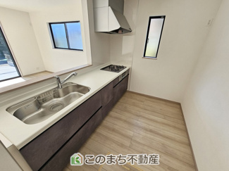 【キッチン】 | ハートフルタウン宇都宮市中一の沢町1丁目157番　B号棟 | 人気の対面式キッチン☆料理をしながらご家族とコミュニケーションが取れます♪