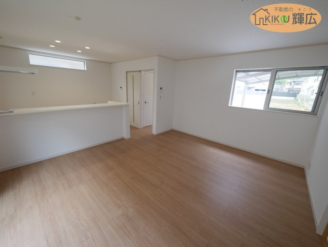 【居間・リビング】 | 姫路市北原　中古戸建