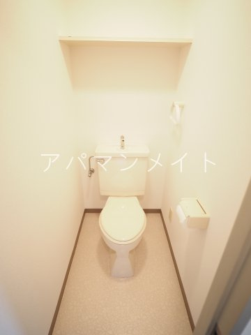 【トイレ】 | メゾンカワベ | 棚あります