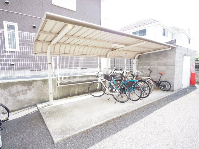 【その他共用部分】 | メゾンカワベ | 駐輪場
