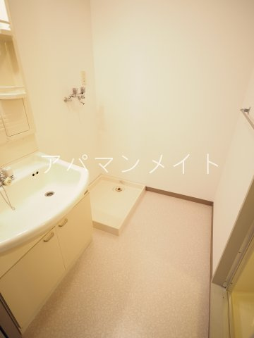 【設備】 | メゾンカワベ | 室内洗濯機置場